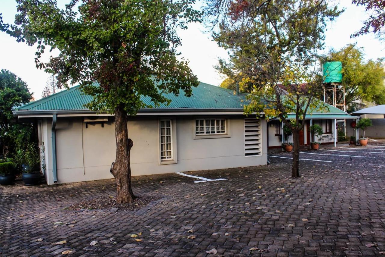 Villa Jana Guesthouse Pretoria-Noord Exterior foto